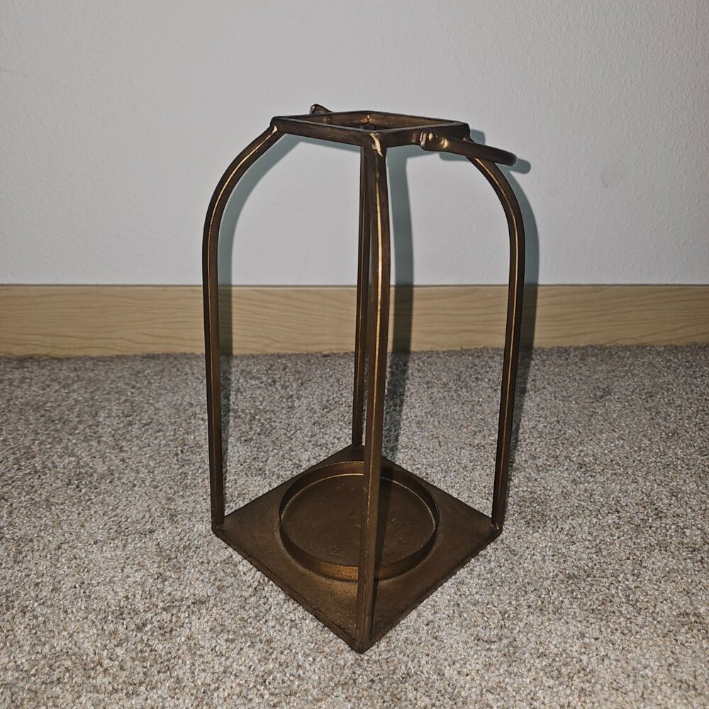 Latern - Picture 2 of 4